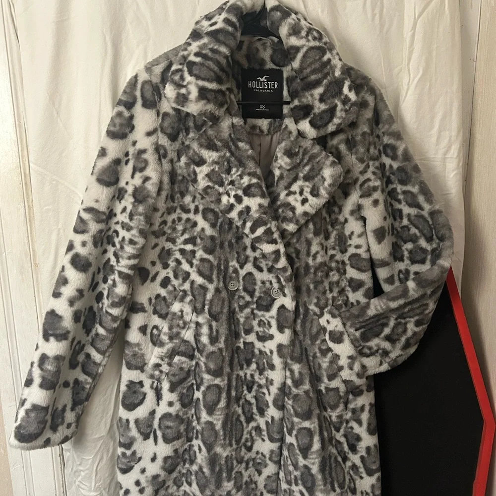 Hollister Gray Teddy Jacket Plush Faux Fur - Picture 1 of 4